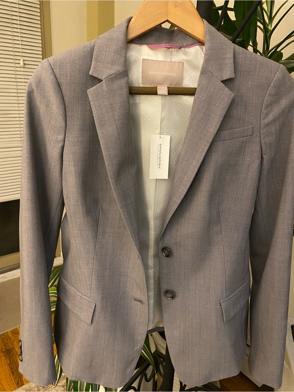Banana Republic Light Gray Women’s Two-Button Blazer